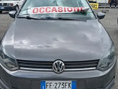 Käytetty VW Polo Trendline 60 HP (44 kW) 2016 Harmaa Sedan