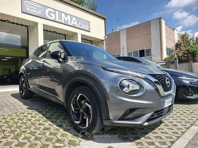Usata Nissan Juke N-Connecta 114 CV (83 kW) 2024 Grigio montagna SUV