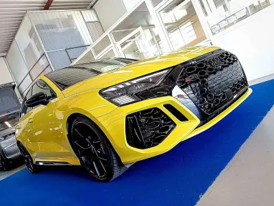 Usata Audi RS3 Ambiente 400 CV (294 kW) 2021 Giallo pitone met Berlina