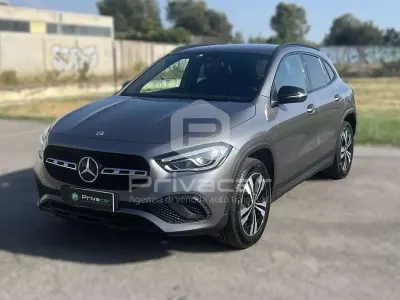 Usata Mercedes GLA200 150 CV (110 kW) 2022 Grigio SUV