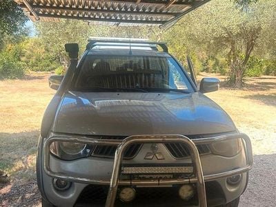 Usata Mitsubishi L200 100 CV (73 kW) 2006 Grigio Pick-up