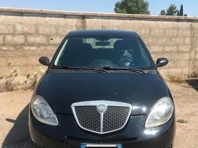 Usata Lancia Ypsilon 77 CV (56 kW) 2009 Nero Utilitaria