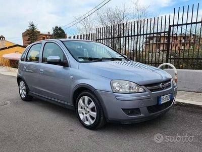 Occasion Opel Corsa 80 ch (58 kW) 2006 Gris Citadine