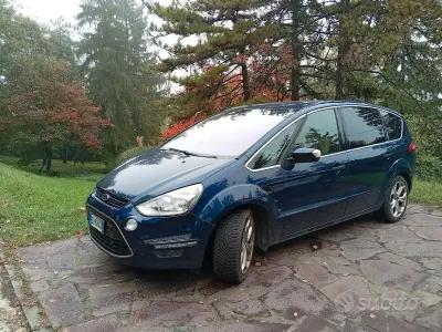 Usata Ford S-MAX S 163 CV (119 kW) 2012 Blu Monovolume