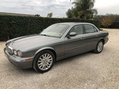 Jaguar XJ8