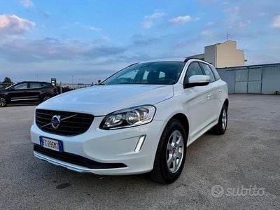 Usata Volvo XC60 150 CV (110 kW) 2016 Bianco SUV
