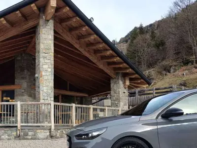 Usata Hyundai i30 N Performance 275 CV (202 kW) 2019 Grigio Berlina