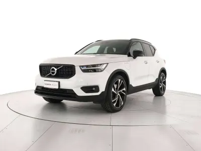 Usata Volvo XC40 R-Design 129 CV (94 kW) 2021 Bianco SUV
