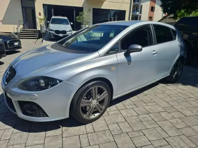 Usata Seat Leon FR 200 CV (147 kW) 2006 Argento Utilitaria