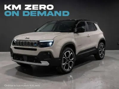Usado Jeep Avenger EV Summit 114 kW (156 CV) 2025 Diversi colori SUV