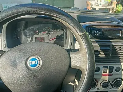 Usata Fiat Punto Dynamic 80 CV (58 kW) 2003 Grigio Utilitaria