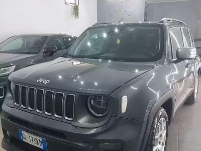 Occasion Jeep Renegade Limited 130 ch (95 kW) 2022 Gris SUV