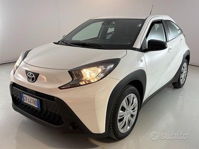 Usata Toyota Aygo X Active 72 CV (52 kW) 2025 Bianco SUV