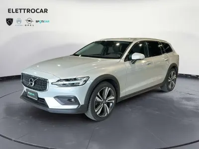 Usata Volvo V60 CC Business Edition 190 CV (139 kW) 2019 Beige Station wagon