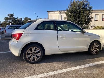 Usata Audi A1 70 CV (51 kW) 2010 Bianco Utilitaria