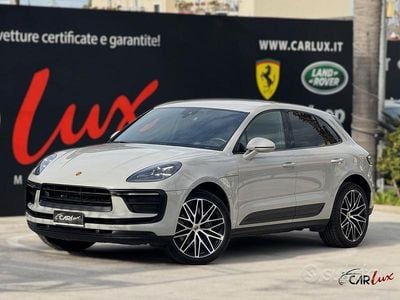 Usata Porsche Macan Turbo 265 CV (194 kW) 2022 Grigio SUV