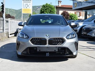 Usata BMW 120 M Sport 170 CV (125 kW) 2025 Thundernight metallic Utilitaria