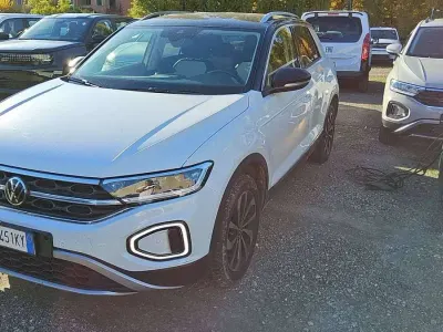 Usata VW T-Roc 150 CV (110 kW) 2022 Bianco SUV