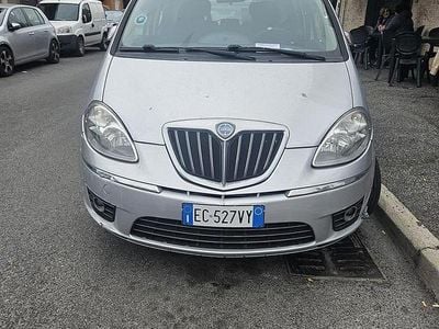 Usata Lancia Musa 2010 Grigio Monovolume