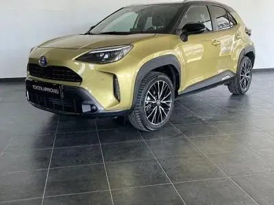Usata Toyota Yaris Cross 116 CV (85 kW) 2022 Giallo SUV