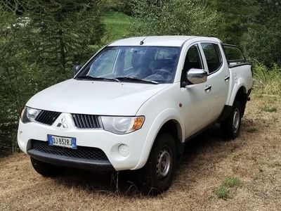 Usata 2007 Mitsubishi L200 Invite Pick-up | 16.000 € (Molto cara)