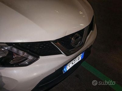 Usata Nissan Qashqai 115 CV (84 kW) 2016 Bianco SUV