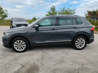 Usata VW Tiguan Life 150 CV (110 kW) 2021 Grigio SUV