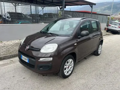 Usata Fiat Panda Easy 80 CV (58 kW) 2013 Marrone Utilitaria