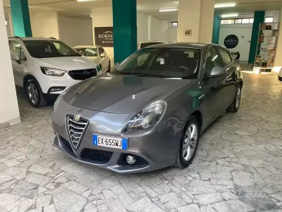 Usata Alfa Romeo Giulietta 120 CV (88 kW) 2026 Grigio Berlina