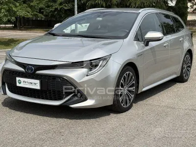Usata Toyota Corolla Style 98 CV (72 kW) 2019 Grigio Station wagon