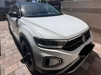 Usata VW T-Roc Life 116 CV (85 kW) 2024 Bianco SUV