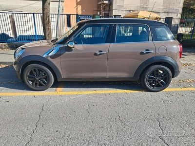 Usata Mini Countryman 122 CV (89 kW) 2014 Marrone SUV