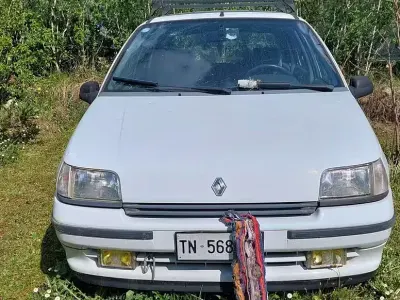 Occasion Renault Clio 58 PK (42 kW) 1992 Wit Hatchback