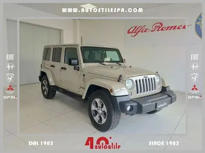 Usata Jeep Wrangler Sahara 200 CV (147 kW) 2017 Beige SUV