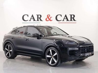Usata Porsche Cayenne Turbo E-Hybrid 740 CV (544 kW) 2024 Nero SUV