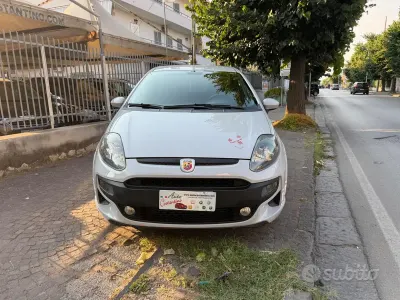 Usata Abarth Punto Evo 165 CV (121 kW) 2011 Grigio Utilitaria