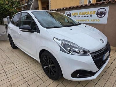 Bianco Usata 2018 Peugeot 208 Allure Utilitaria | 7500 € (Ottimo prezzo)