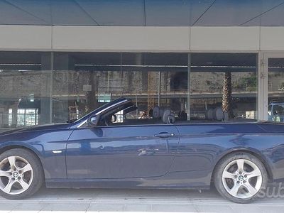 Usata BMW 320 Cabriolet 170 CV (125 kW) 2012 Blu Cabrio