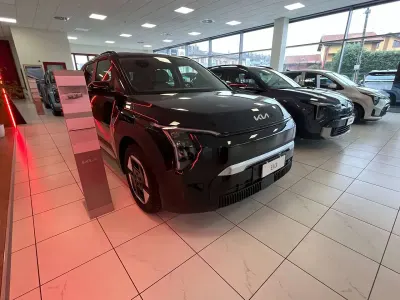 Nuova Kia EV3 Air 150 kW (204 CV) 2026 Aurora black SUV