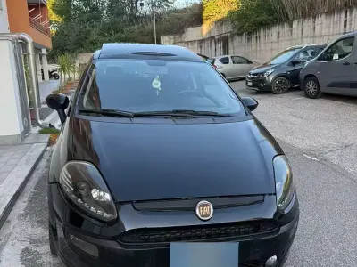 Usata Fiat Grande Punto 90 CV (66 kW) 2009 Nero Utilitaria