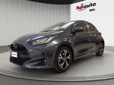 Usata Toyota Yaris Hybrid Trend 116 CV (85 kW) 2024 Dark grey met Utilitaria