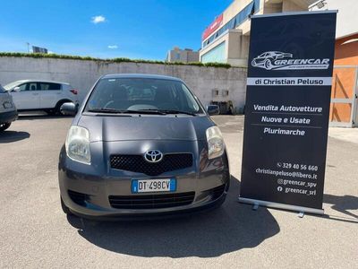 usata Toyota Yaris 1.0 5 porte ok neopatentati