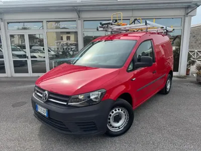 Usata VW Caddy Business 110 CV (80 kW) 2016 Rosso Monovolume