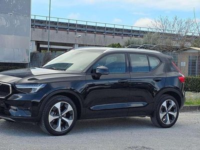 Usata Volvo XC40 Core 129 CV (94 kW) 2022 Nero SUV