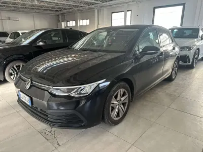 Usata VW Golf VII Life 150 CV (110 kW) 2020 Nero Berlina