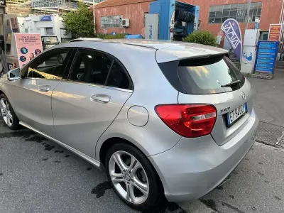 Usata Mercedes A180 Executive 122 CV (89 kW) 2014 Argento Utilitaria