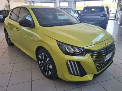 Nuova Peugeot 208 Allure 101 CV (74 kW) 2025 Giallo Utilitaria
