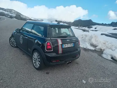 Usata Mini Cooper S 184 CV (135 kW) 2011 Nero Utilitaria