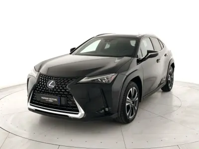 Usata Lexus UX 250h Luxury Line 146 CV (107 kW) 2021 Nero SUV