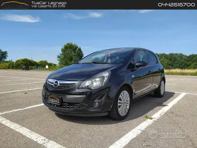 Usata Opel Corsa Cosmo 69 CV (50 kW) 2015 Nero Utilitaria